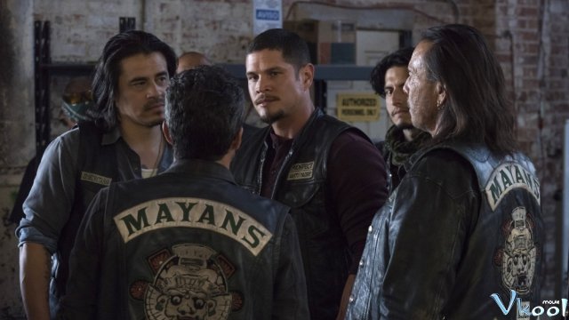 Xem phim Băng Đảng Mô Tô Phần 1 – Mayans M.c. Season 1