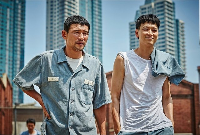 Xem Phim Công Tố Viên Hung Bạo - A Violent Prosecutor - Vkool.TV - Ảnh 4